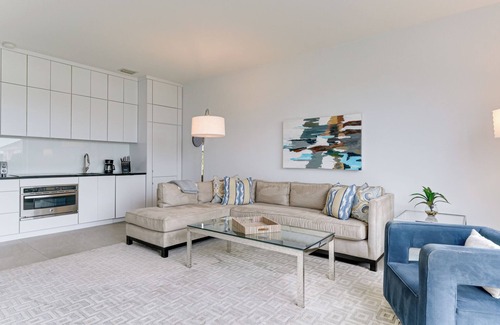 Osprey Apartment | Beautiful Condo Windsor Lodge Unit 5 1BR/1BA