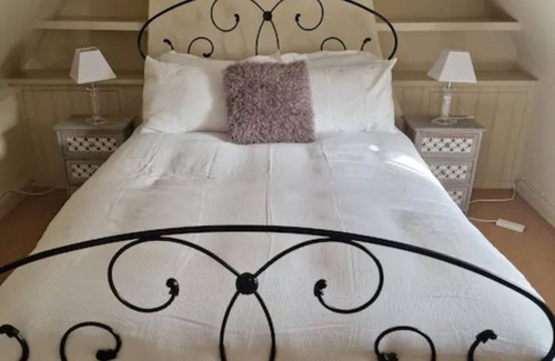 Wimborne Cottage | Beautiful cottage in town centre