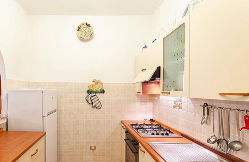 Eden Beach House | Beautiful cottage with atmospheric, well-kept garden, only 200 m from the sandy beach.