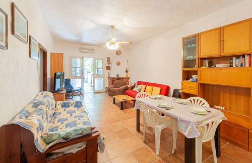Eden Beach House | Beautiful cottage with atmospheric, well-kept garden, only 200 m from the sandy beach.