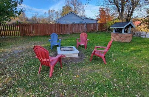 Marmora House | Beautiful cottage by the river