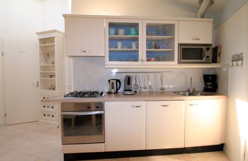 Julianadorp aan zee House | Beautiful cottage fireplace, dune view, quiet area, dog welcome