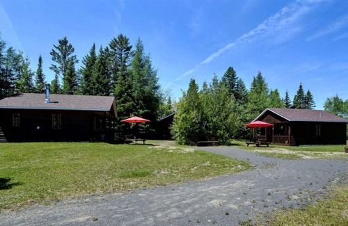 Val David House | Beautiful cottage in Val-David - Log house #3
