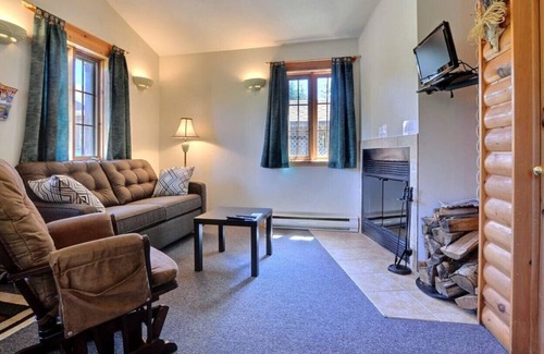 Val David House | Beautiful cottage in Val-David - Log house #3