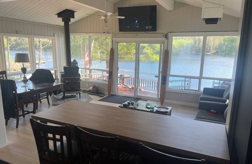 Arden Cottage | Beautiful cottage on Kennebec Lake