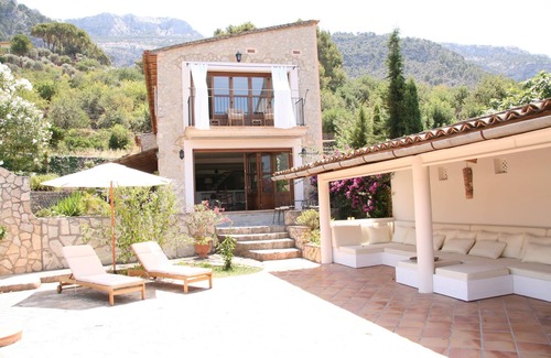 Biniaraix Villa | Beautiful Country Villa With Private Pool & Huge Garden