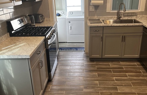 Loganville House | Beautiful, Cozy Bungalow in Downtown Loganville