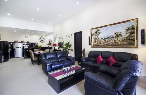Sunset Road Villa | beautiful cozy villa