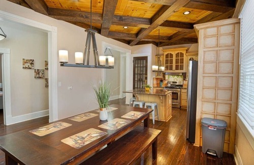 Near East Side House | Beautiful Craftmans 4BR/2.5BA Home Near Downtown