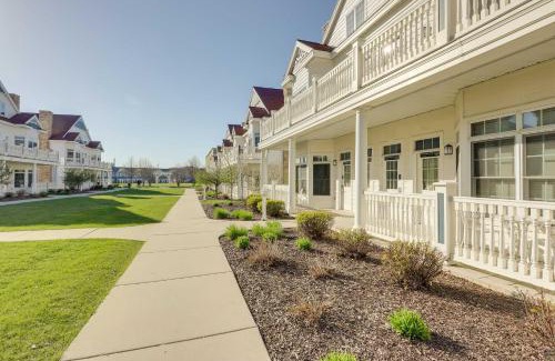 Sheboygan Apartment | Beautiful Day Getaway - Lake Michigan Views