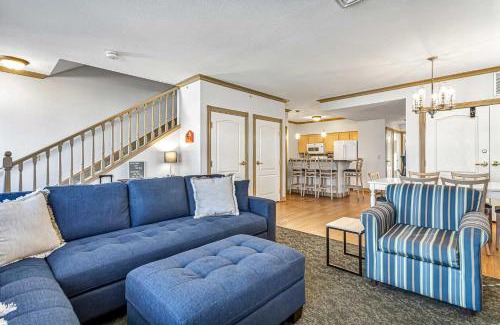 Sheboygan Apartment | Beautiful Day Getaway - Lake Michigan Views