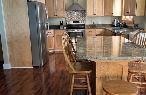 Cassopolis House | Beautiful Diamond Island 4-bedroom house with Private Dock, AC, and WiF