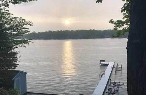 Cassopolis House | Beautiful Diamond Island 4-bedroom house with Private Dock, AC, and WiF