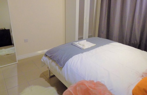 Gamston House | Beautiful Double Room | Warwick Uni