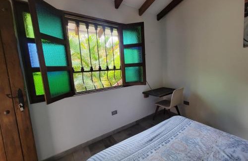 San Antonio House | Beautiful Double Room, Private Bathroom, Garden