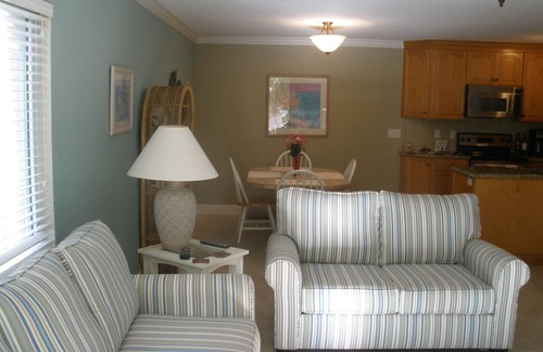 Downtown Dunedin Condo | Beautiful Downtown Condo in the Heart of Dunedin