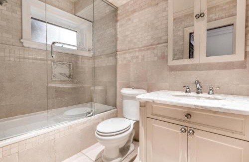Downtown Montreal Apartment | Beautiful Downtown Studio Apartment - A
