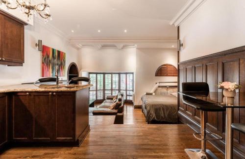 Downtown Montreal Apartment | Beautiful Downtown Studio Apartment - A