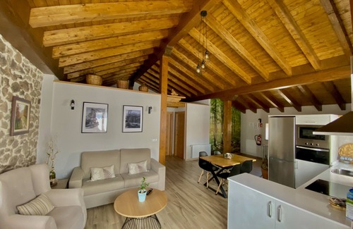 Mogrovejo Apartment | Beautiful Duplex Apartment