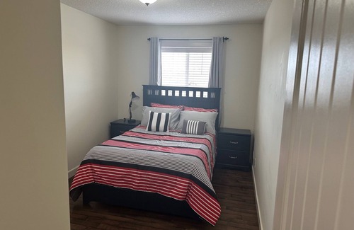 Red Deer House | Beautiful Duplex in Red Deer South.