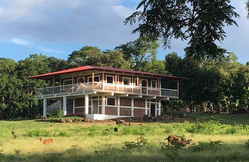 Balgue House | Beautiful Eco-Farm with Spectacular Views