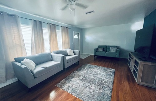 Grove City House | Beautiful Englewood beach home with boatslip