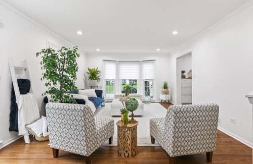 Glen Ellyn House | Beautiful EVENT ONLY Space - Lakeview