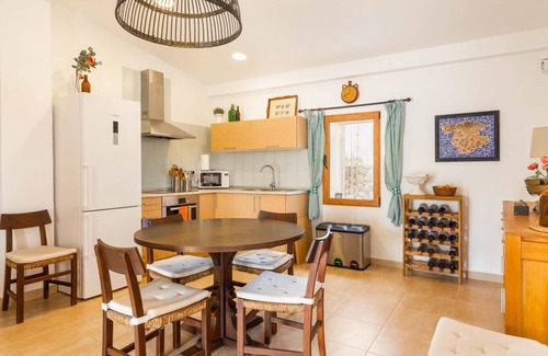 Binissalem Villa | Beautiful family friendly finca in Binissalem, with private pool.