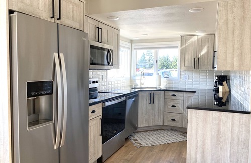 Ridgefield House | Beautiful Farmhouse in Ridgefield