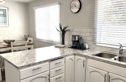 Red Deer House | Beautiful Five Bedroom Upgraded Home - Great Location!