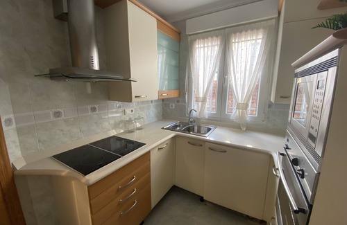 Santander Apartment | Beautiful flat 100 metres from the beach with garage.