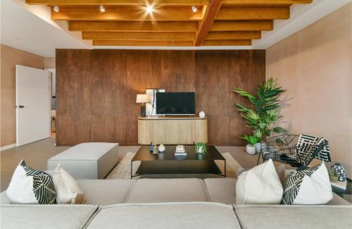 Victoria Apartment | Beautiful Flat in Hipster Hackney Very Spacious!