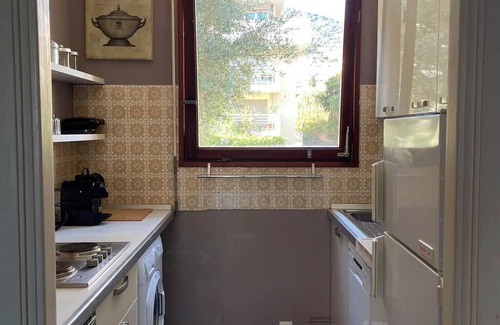Roquebrune-Cap-Martin Apartment | Beautiful Flat With Terrace in Front of the Beach