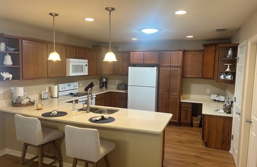 The Villages House | Beautiful fully furnished 2bed/2bath villa in The Villages close to Brownwood.n