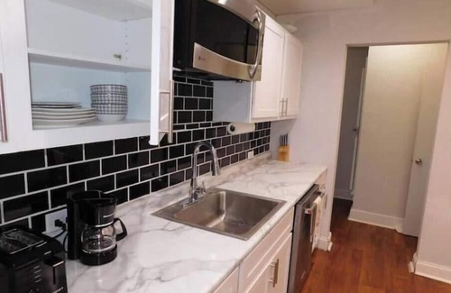Peoria House | Beautiful Fully Furnished 2-Bedroom, 1-Bath Home