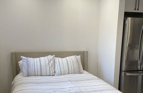 Laval Apartment | Beautiful fully renovated studio