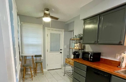 Atchison House | Beautiful Furnished house to rent