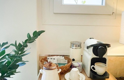 Portopi House | Beautiful Garden Casita centrally located in Palma