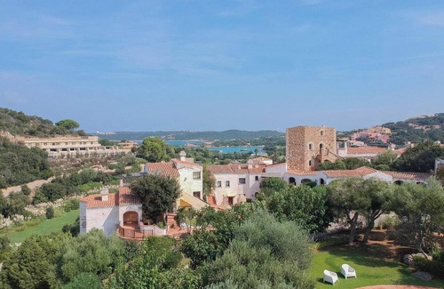 Liscia di Vacca Apartment | Beautiful Giardino Degli Oleandri-1BedApt B4 Prem