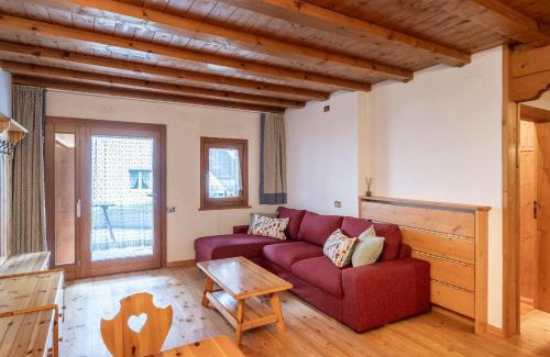 Cortina d'Ampezzo Historic Centre Apartment | Beautiful ground floor flat few steps from centre