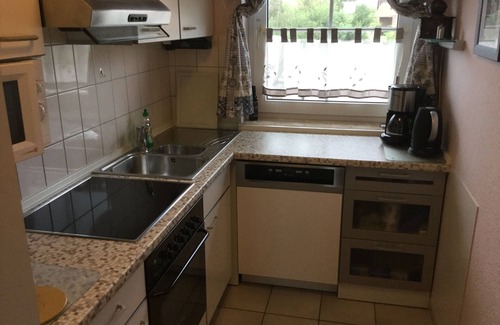 Wenkendorf Apartment | Beautiful ground floor apartment with plenty of space for private rent.