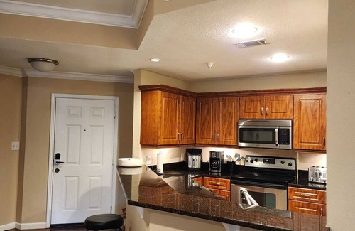Clearwater Condo | Beautiful GROUND FLOOR condo 2 br/2 ba AVALON