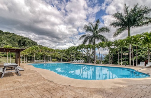 Santa Eulalia House | Beautiful ground-level house with furnished terrace, gardens, and shared pool!