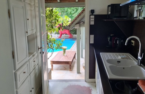 Carrieres-sur-Seine House | Beautiful house with pool, view and access to the Seine, very close to Paris