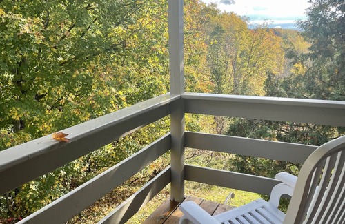 Harbor Springs Condo | Beautiful Harbor Springs condo! Close to Lake MI, Skiing, Golf, Dining, + more!