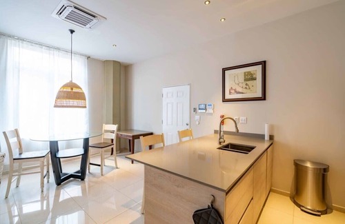 Pietermaai District Apartment | Beautiful Heritage Home in The Heart of City Centre Willemstad ☞ De Handelskade