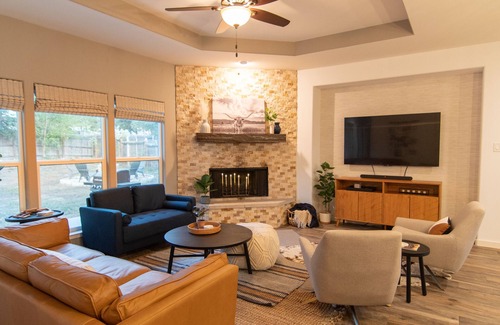 Dripping Springs House | Beautiful Hill Country retreat in Dripping Springs