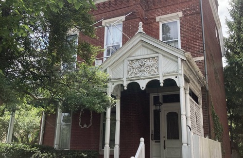 Clifton Heights Apartment | Beautiful historic home! Close to UC & OTR. 2nd Floor Apartment