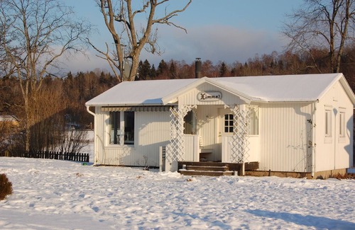 Ulricehamn Municipality House | Beautiful holiday home in a holiday complex with lake views and 2 bedrooms