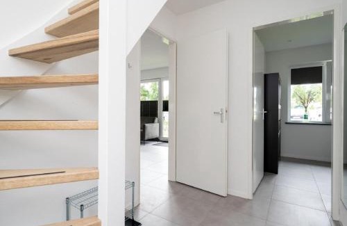 Hensbroek House | Beautiful holiday home with lots of space in a holiday park near Alkmaar